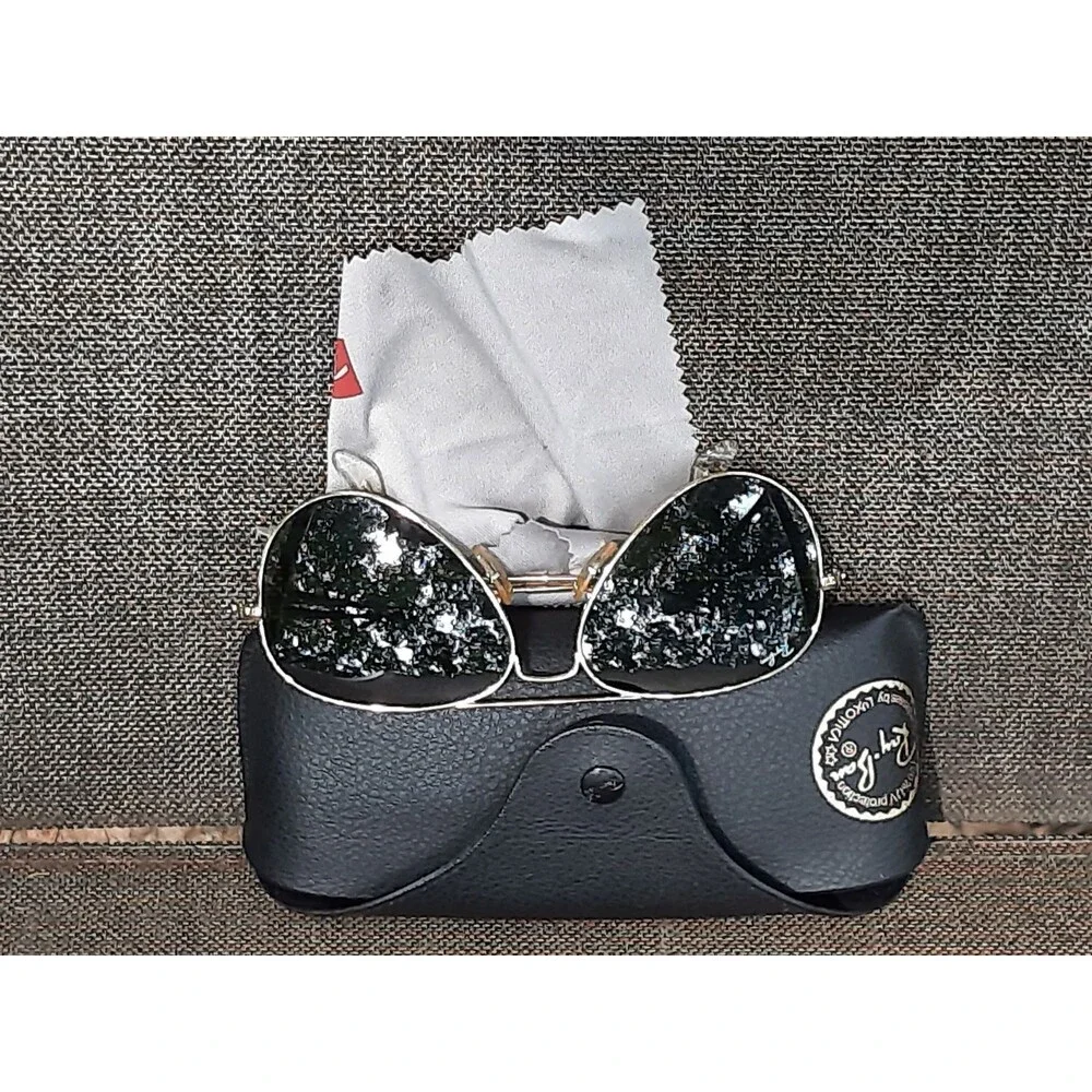 Ray-Ban RB3025 Brown Polarized Lens Gold Metal Frame Sunglasses